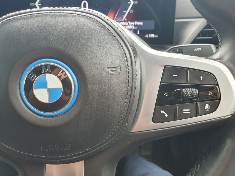 More views of BMW i4