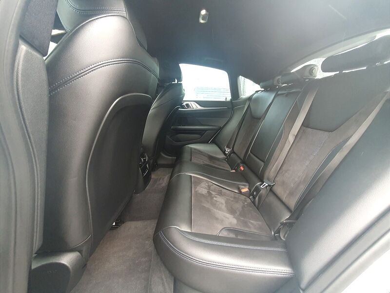 More views of BMW i4