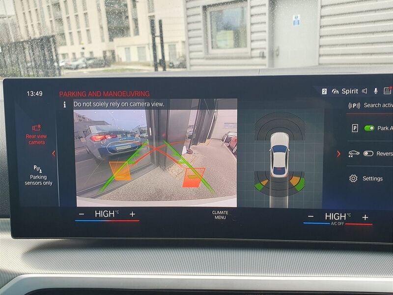 More views of BMW i4