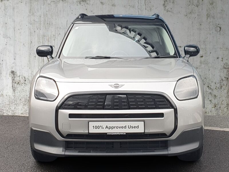 More views of Mini Countryman
