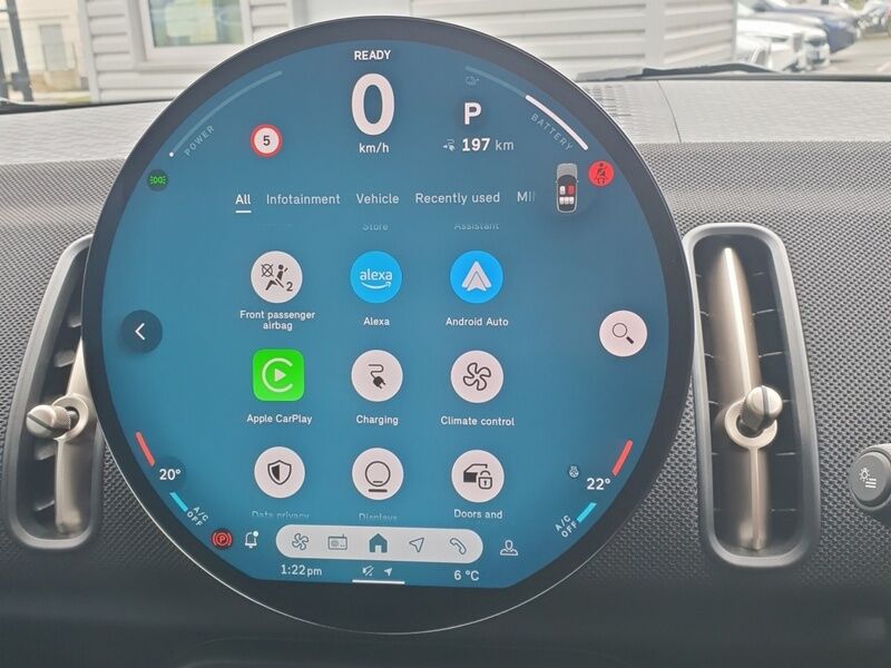 More views of Mini Countryman