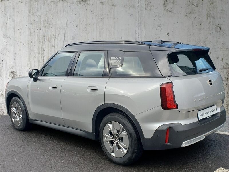 More views of Mini Countryman
