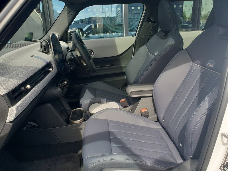 More views of Mini Cooper