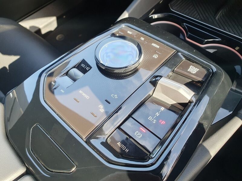 More views of BMW 5-Series