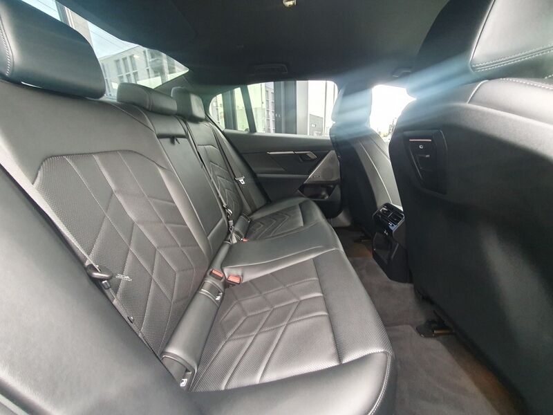 More views of BMW i5