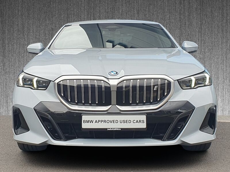 More views of BMW i5