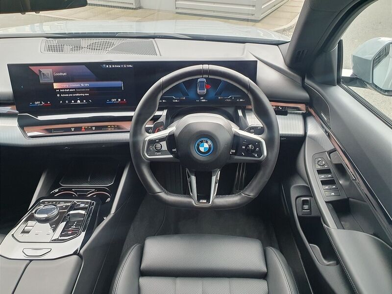 More views of BMW i5
