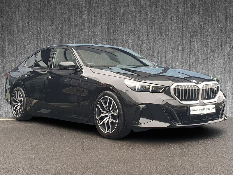 More views of BMW i5