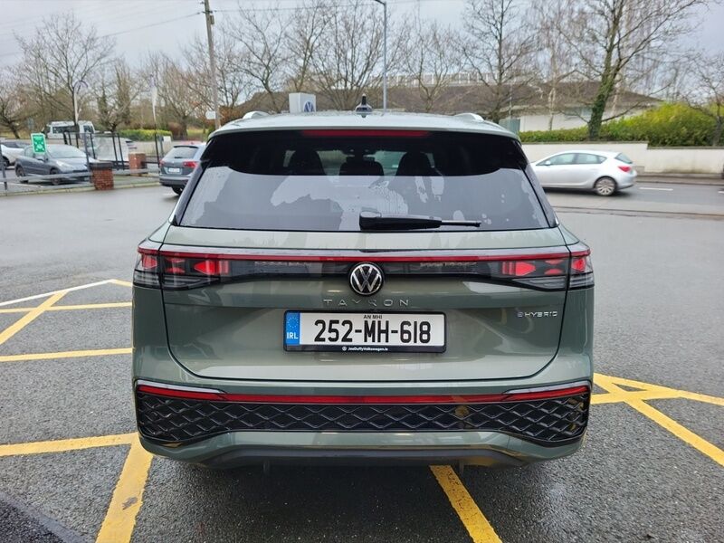 More views of Volkswagen Tayron