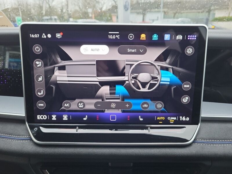 More views of Volkswagen Tayron