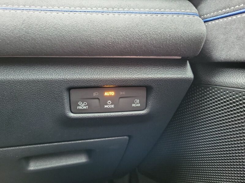 More views of Volkswagen Tayron