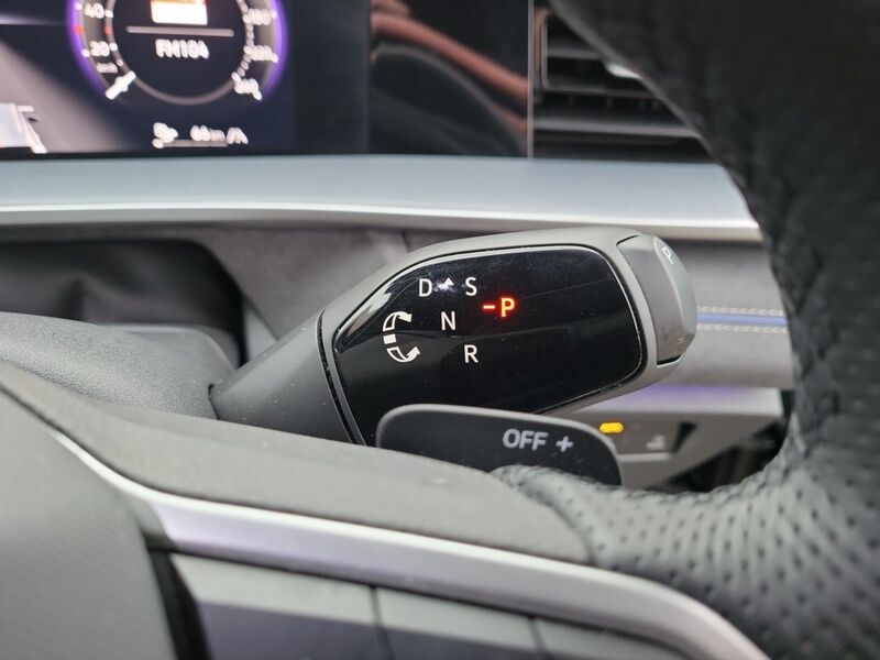 More views of Volkswagen Tayron