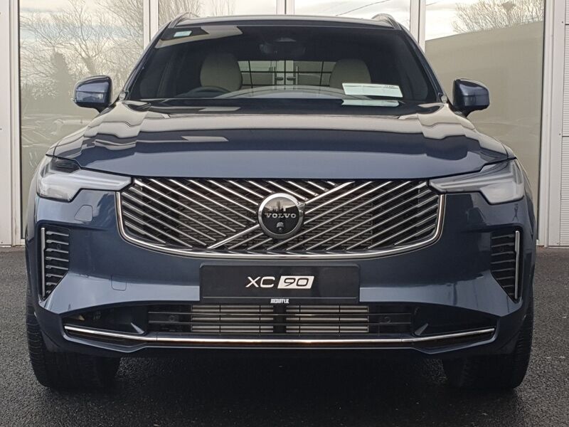 More views of Volvo XC90