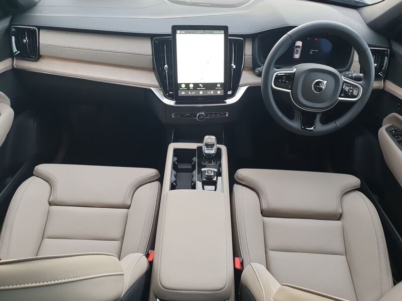 More views of Volvo XC90