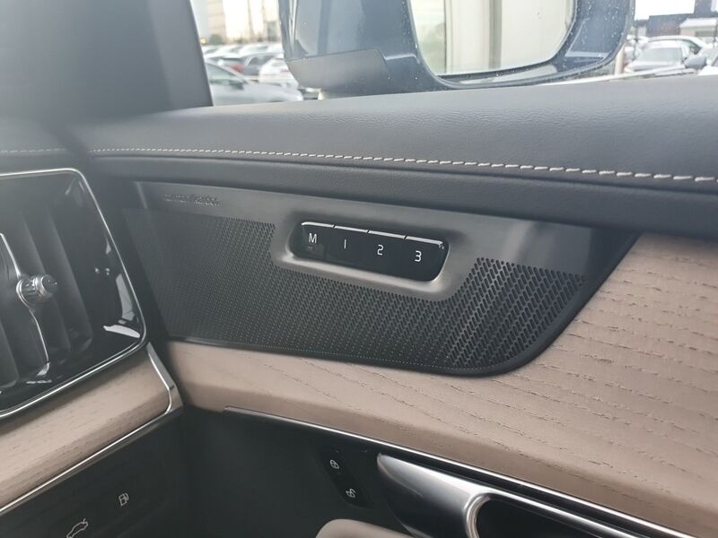 More views of Volvo XC90