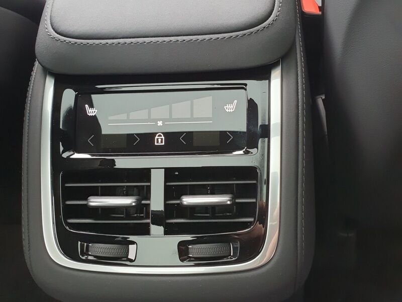 More views of Volvo XC90