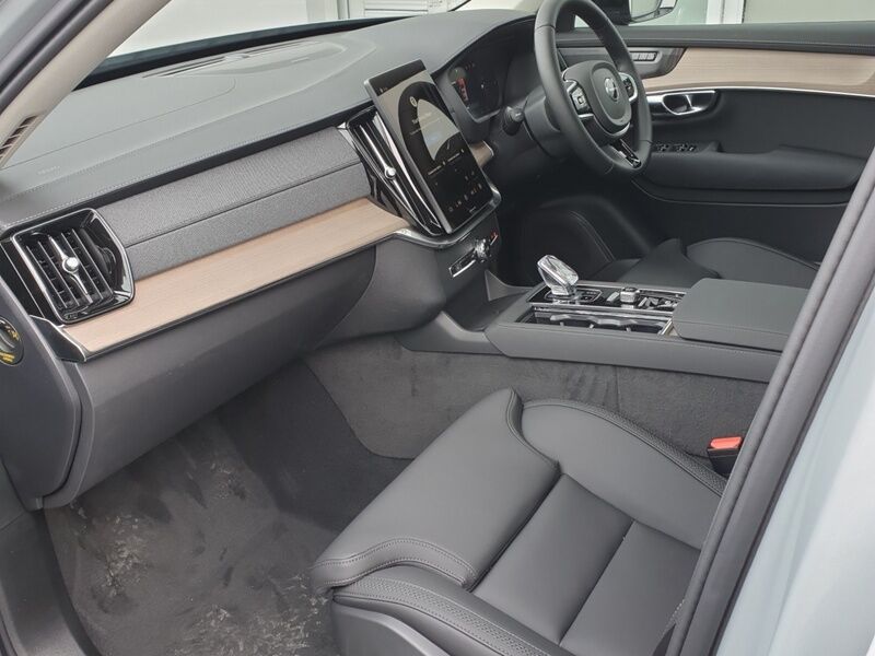 More views of Volvo XC90