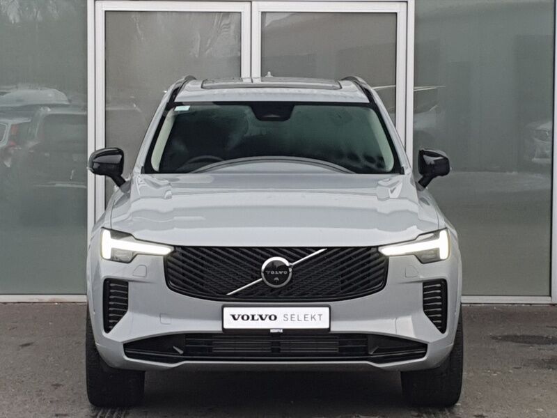 More views of Volvo XC90