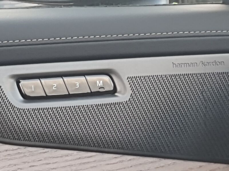 More views of Volvo XC90