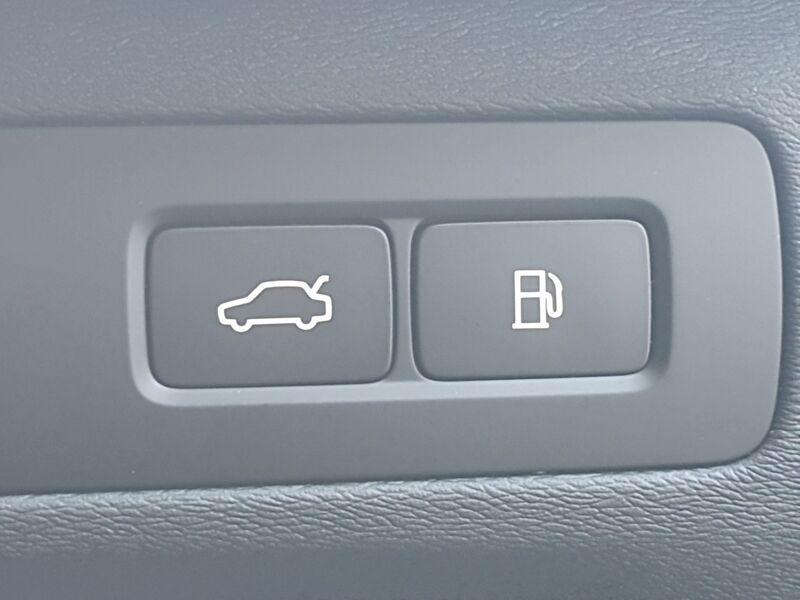 More views of Volvo XC90