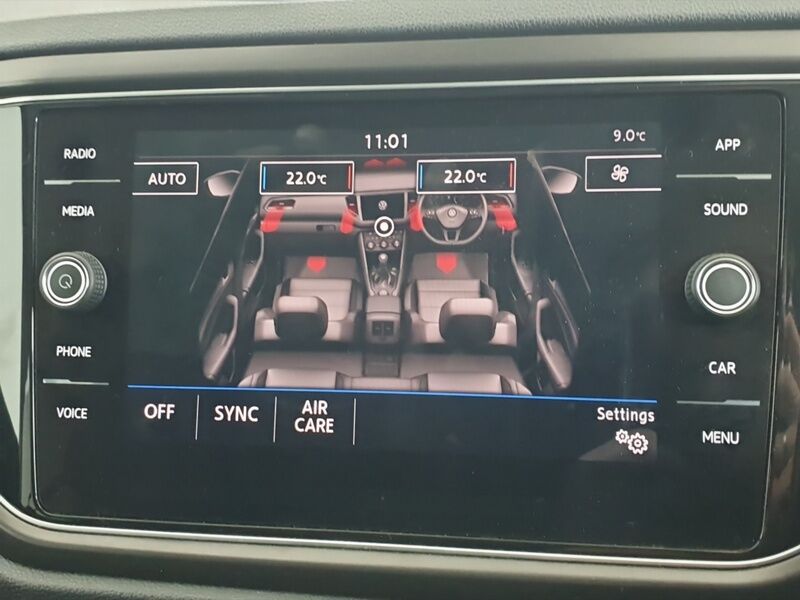 More views of Volkswagen T-Roc