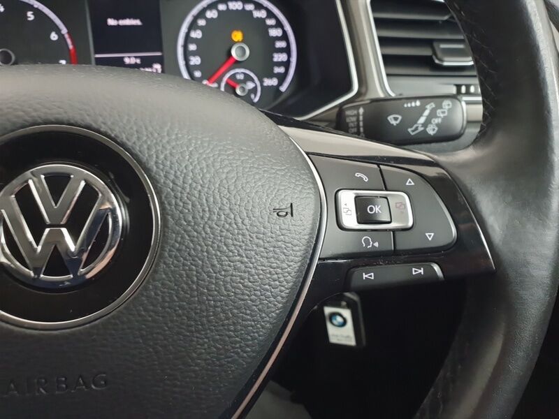 More views of Volkswagen T-Roc