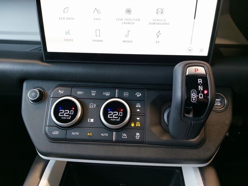 More views of Land Rover Defender