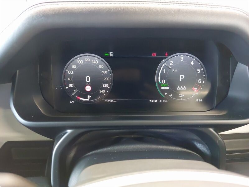 More views of Land Rover Defender