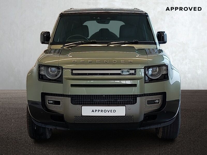 More views of Land Rover Defender