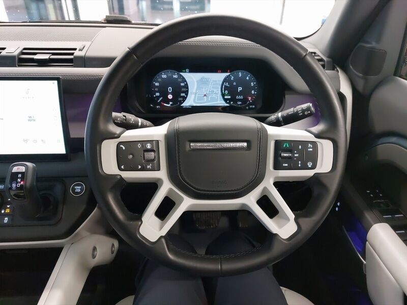 More views of Land Rover Defender