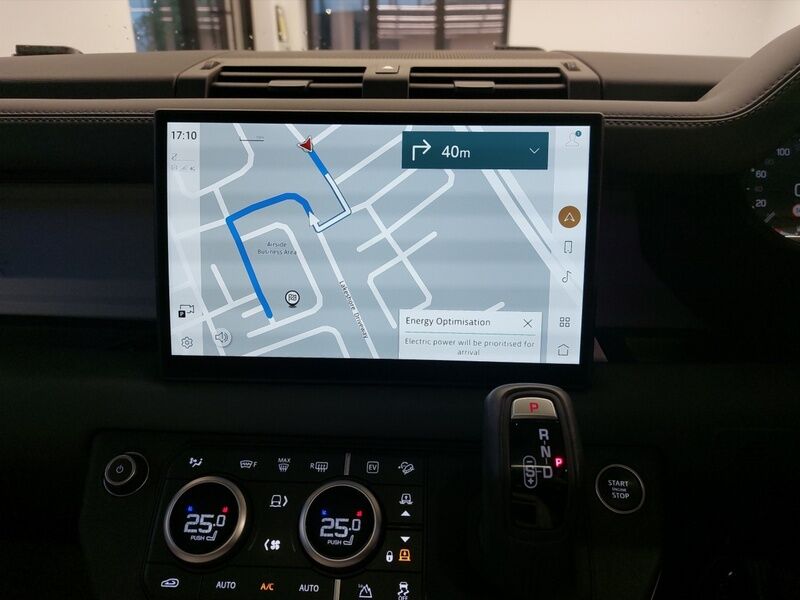 More views of Land Rover Defender