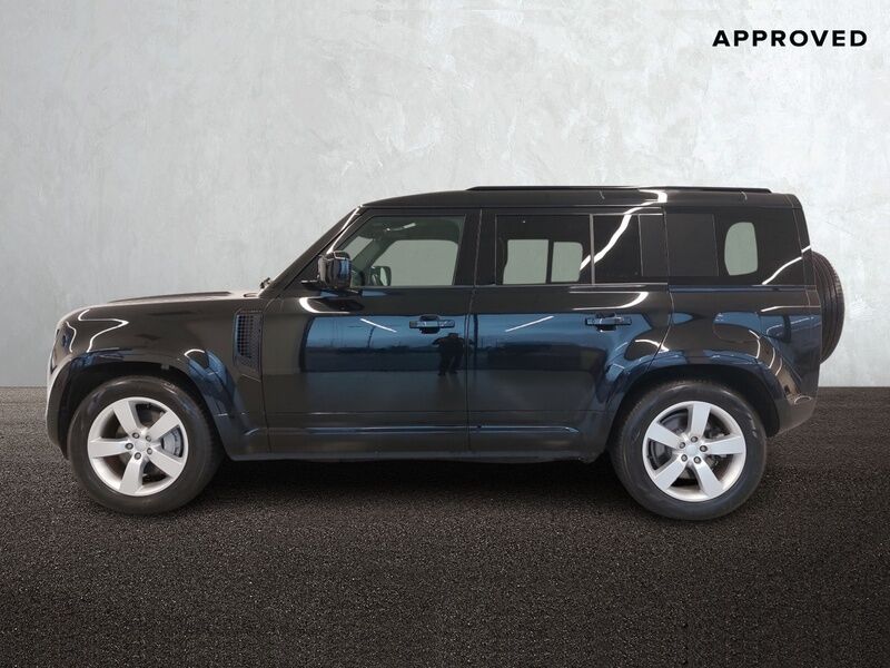 More views of Land Rover Defender