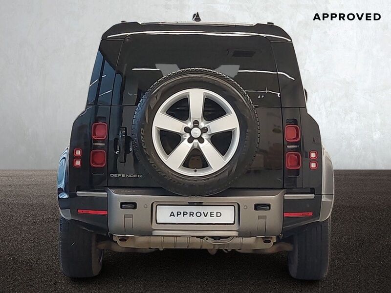 More views of Land Rover Defender