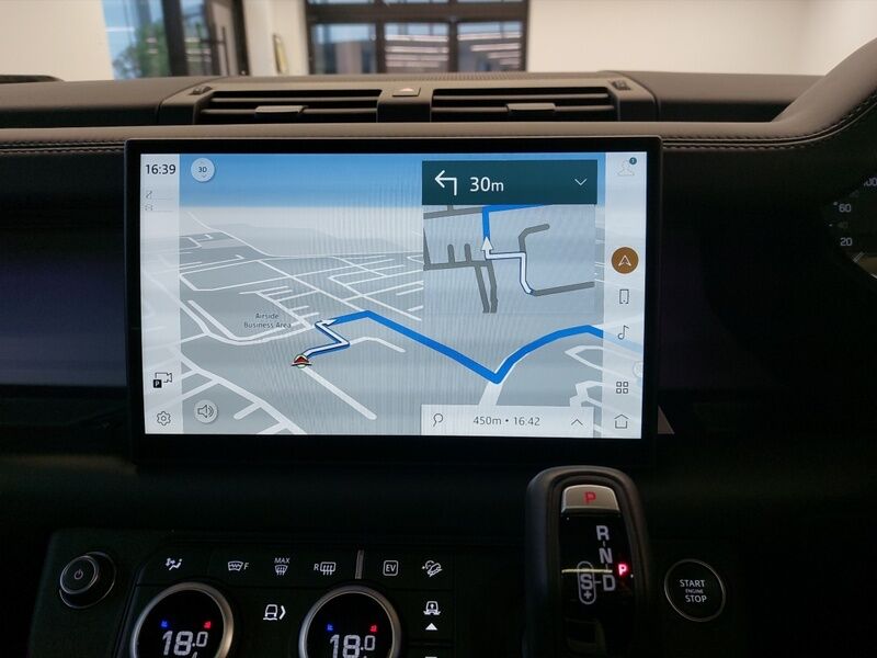 More views of Land Rover Defender