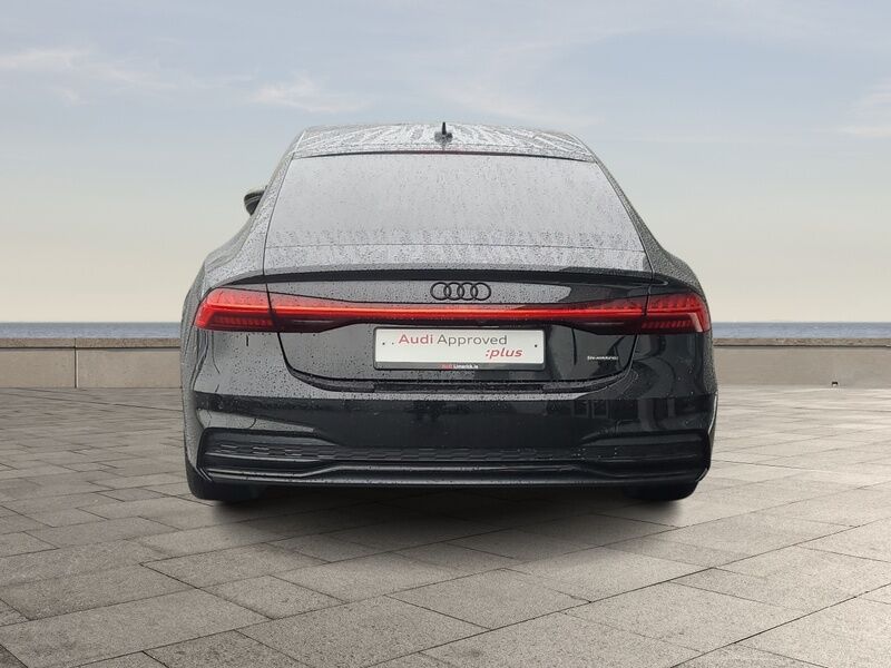 More views of Audi A7