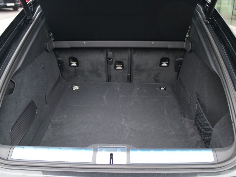 More views of Porsche Panamera