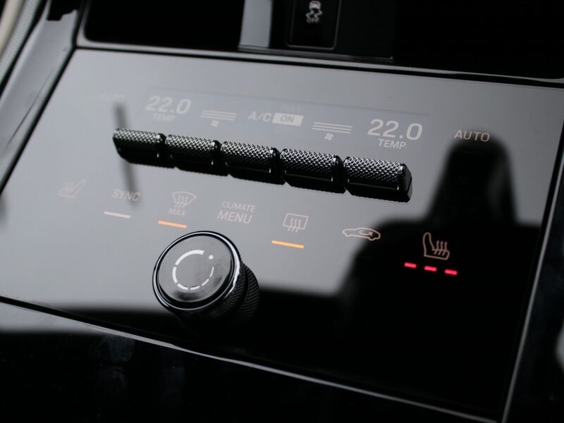 More views of Porsche Panamera