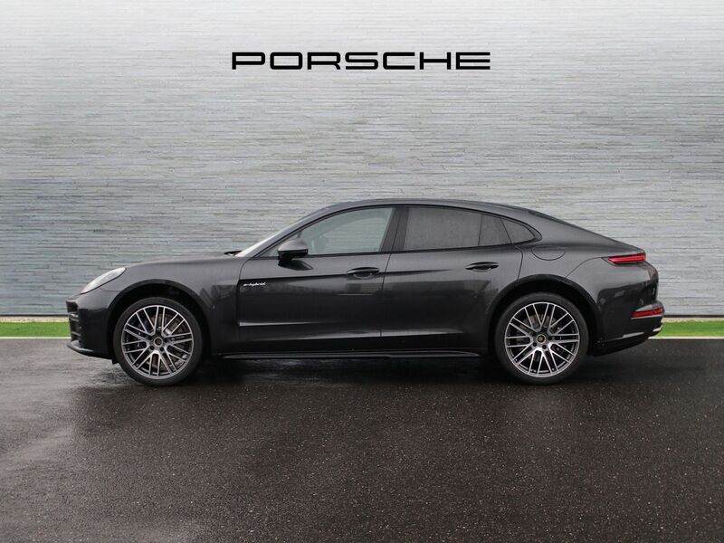 More views of Porsche Panamera
