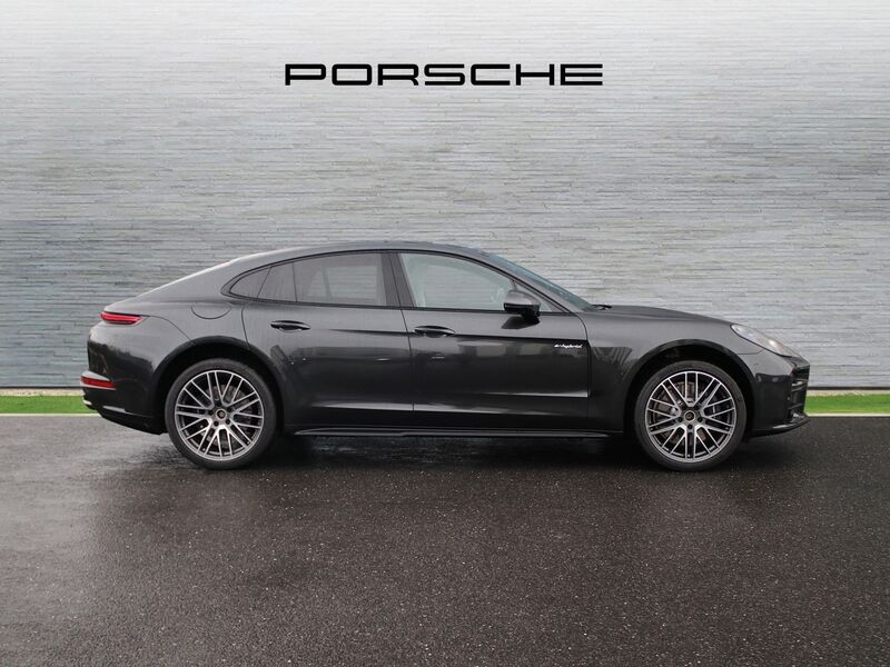More views of Porsche Panamera
