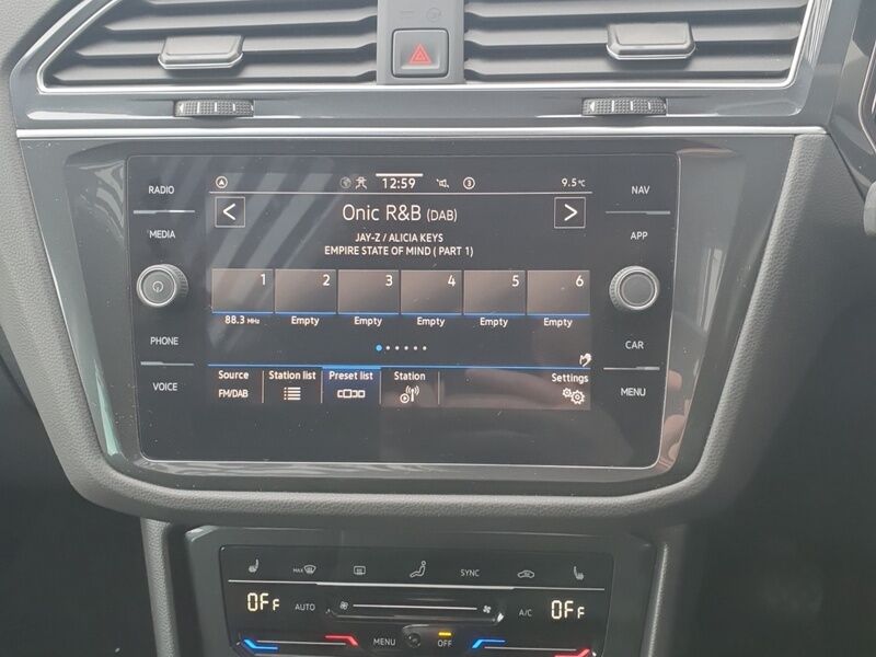 More views of Volkswagen Tiguan