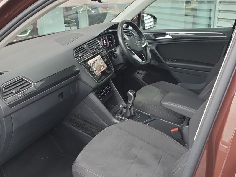 More views of Volkswagen Tiguan