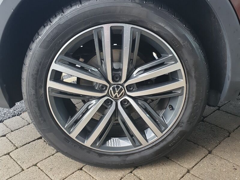 More views of Volkswagen Tiguan