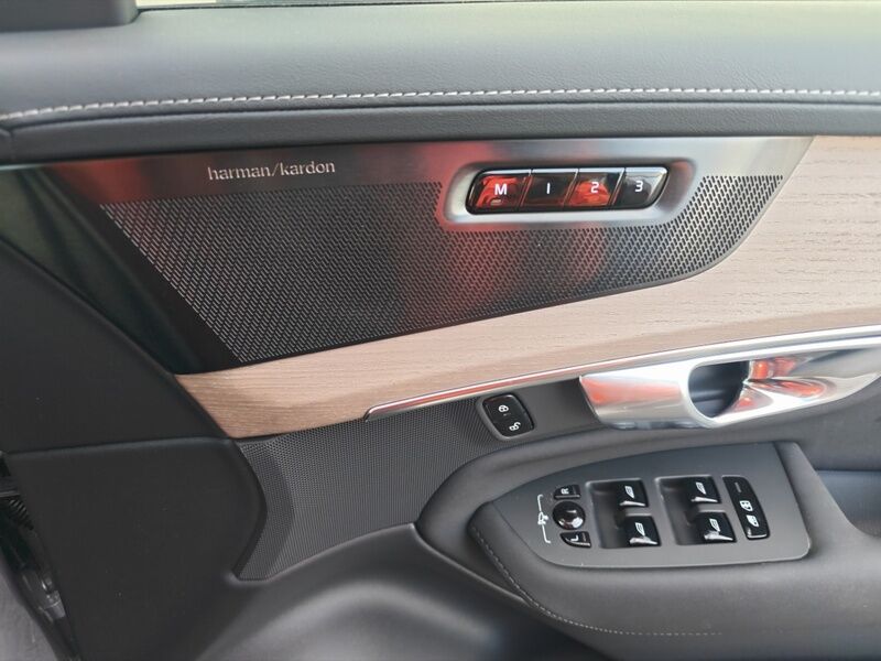 More views of Volvo XC90