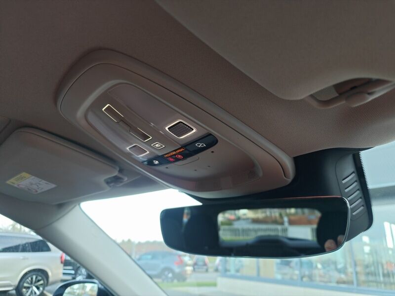 More views of Volvo XC90