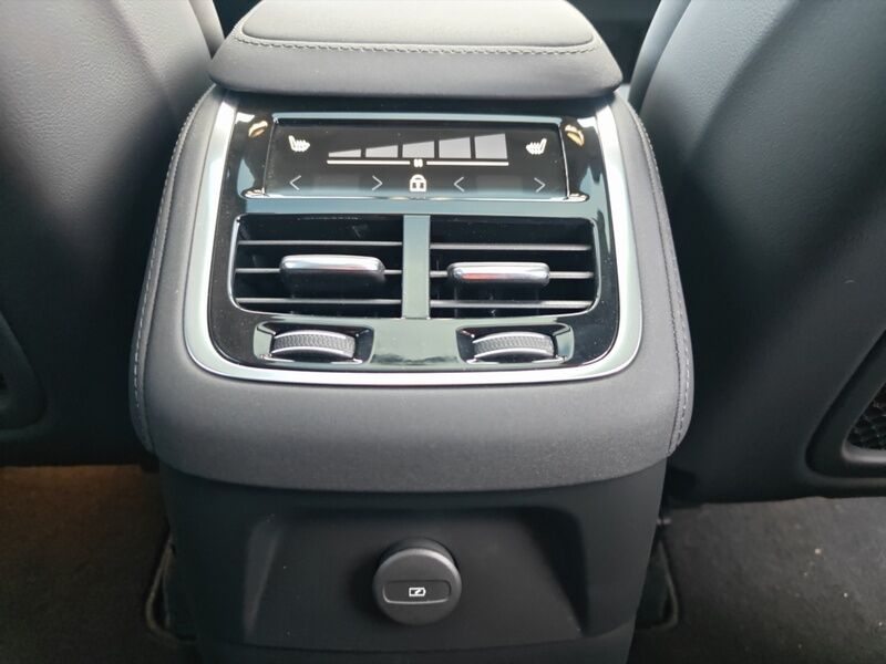 More views of Volvo XC90