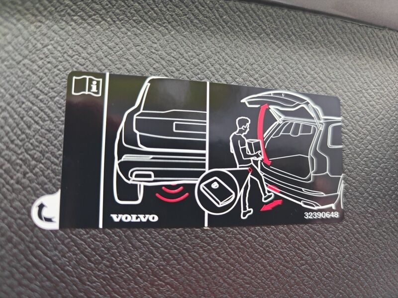 More views of Volvo XC90