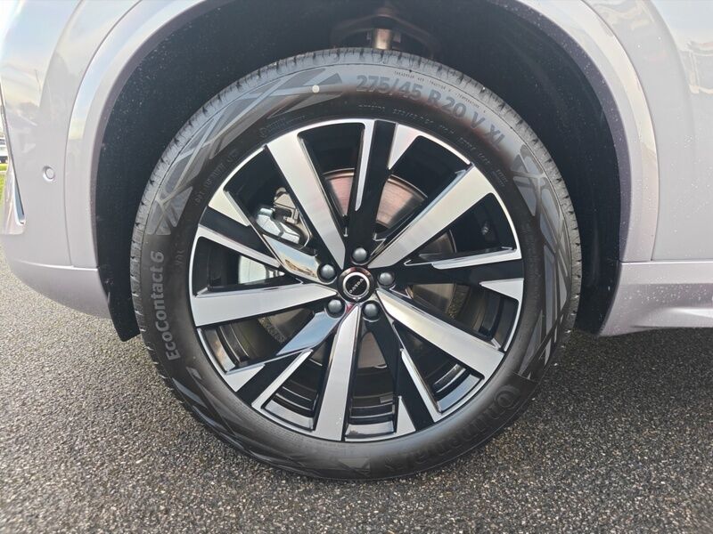 More views of Volvo XC90