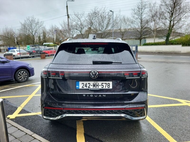 More views of Volkswagen Tiguan