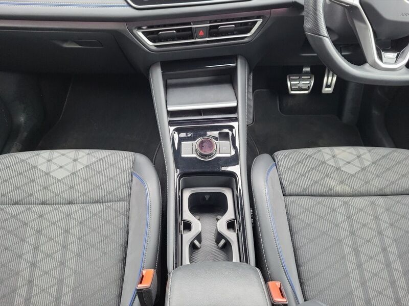 More views of Volkswagen Tiguan