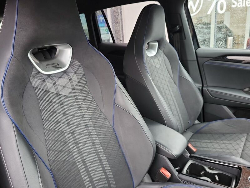 More views of Volkswagen Tiguan